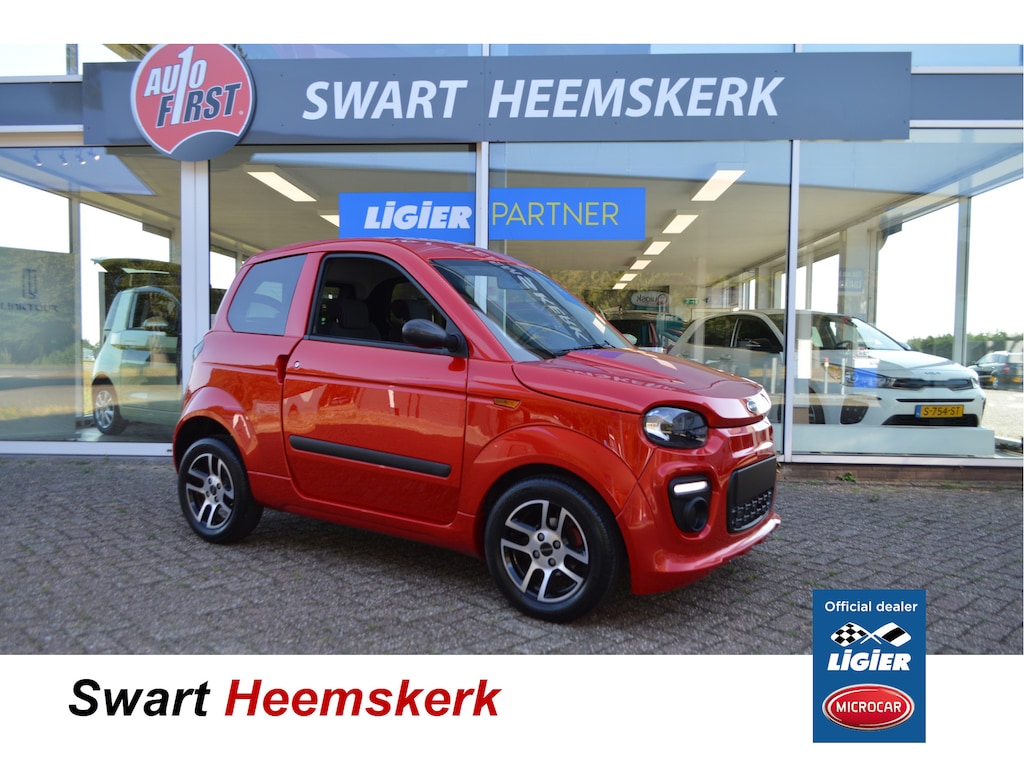 Microcar Brommobiel M.GO 6 Plus | Lm. velgen | Dagrijverlichting | Parkeersensoren