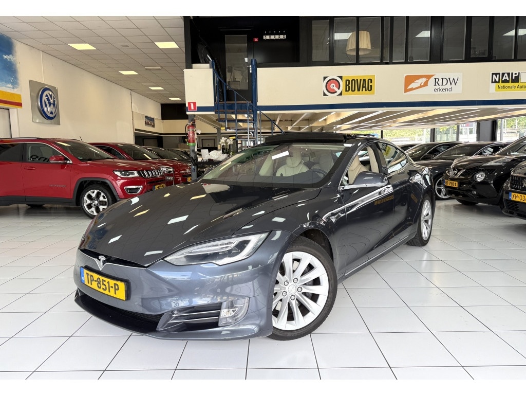 Tesla Model S 100D Panoramadak