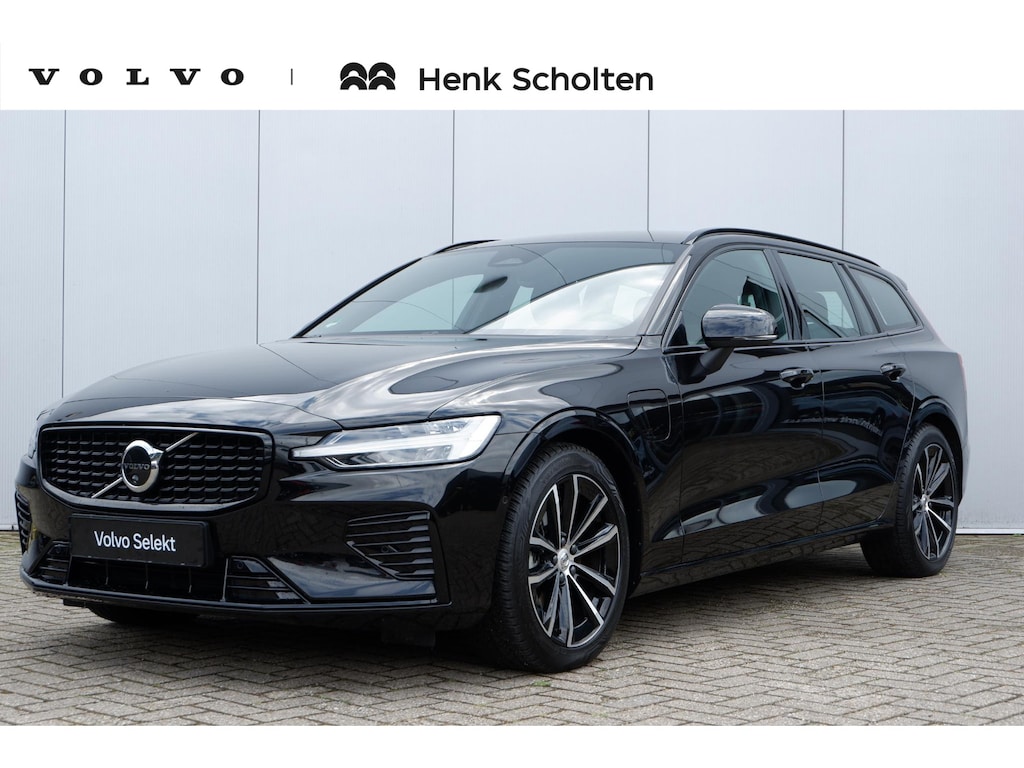 Volvo V60 2.0 T8 Plug-in hybrid AWD Plus Dark | Elektrisch verstelbare stoelen met geheugenfunctie | Premium audiosysteem van Harman Kardon | Semi-elektrische trekhaak | Stoelverwarming vóór en achter | Stuurverwarming | 360°-camera