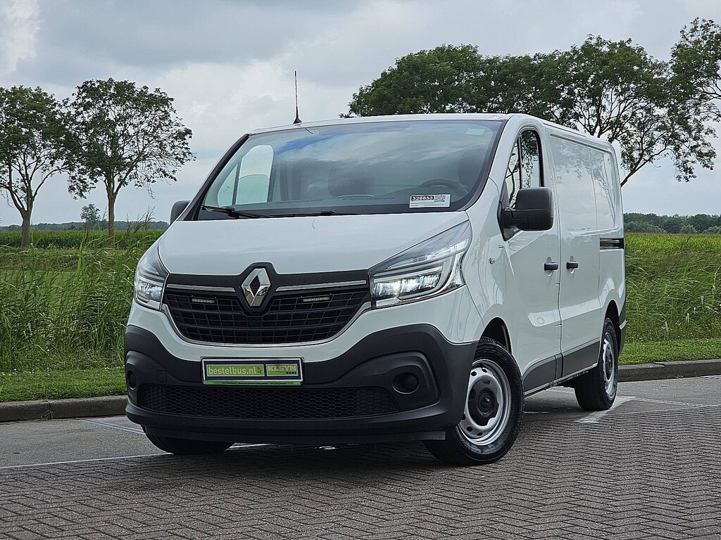 Renault Trafic 2.0 DCI L1H1 2xZijdeur NAP Trekhaak Navi 1e Eigenaar Oh-historie Euro6!