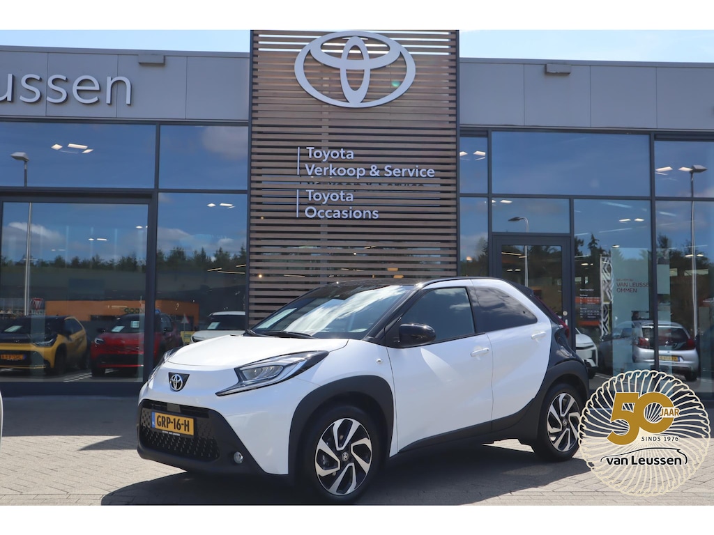 Toyota Aygo X PULSE NL-AUTO 1E EIGENAAR CLIMA NAVI APPLE/ANDROID LM-VELGEN ALL-SEASON PRIVACY-GLASS