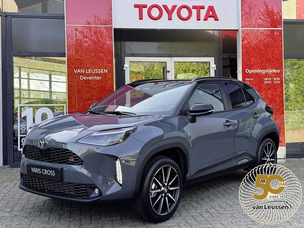 Toyota Yaris Cross 1.5 Hybrid 130 GR SPORT NIEUW HOGE KORTING € 2500,- OP BASIS VAN INRUIL!