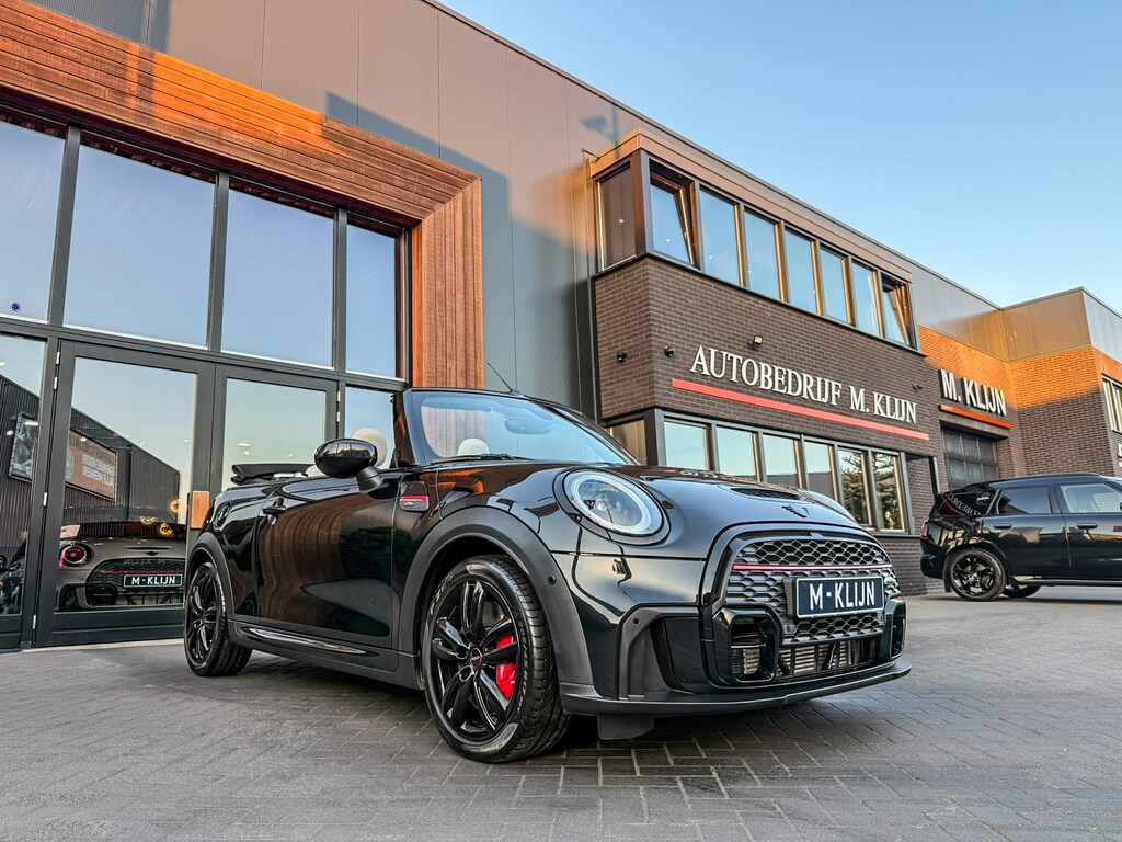 MINI John Cooper Works Cabrio 2.0 JCW Pack F1 aut 231pk/Chester leer/Camera/Hk/Head up/Btw