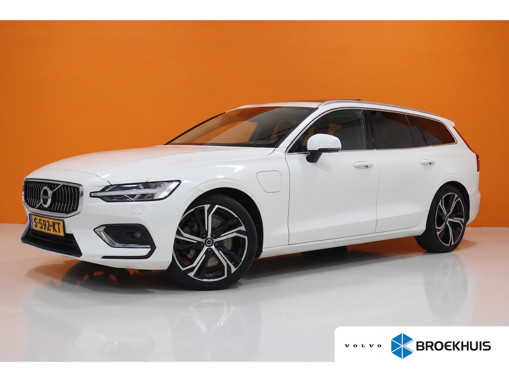 Volvo V60 2.0 T8 Twin Engine AWD Inscription | Pano | Leer | Trekhaak |