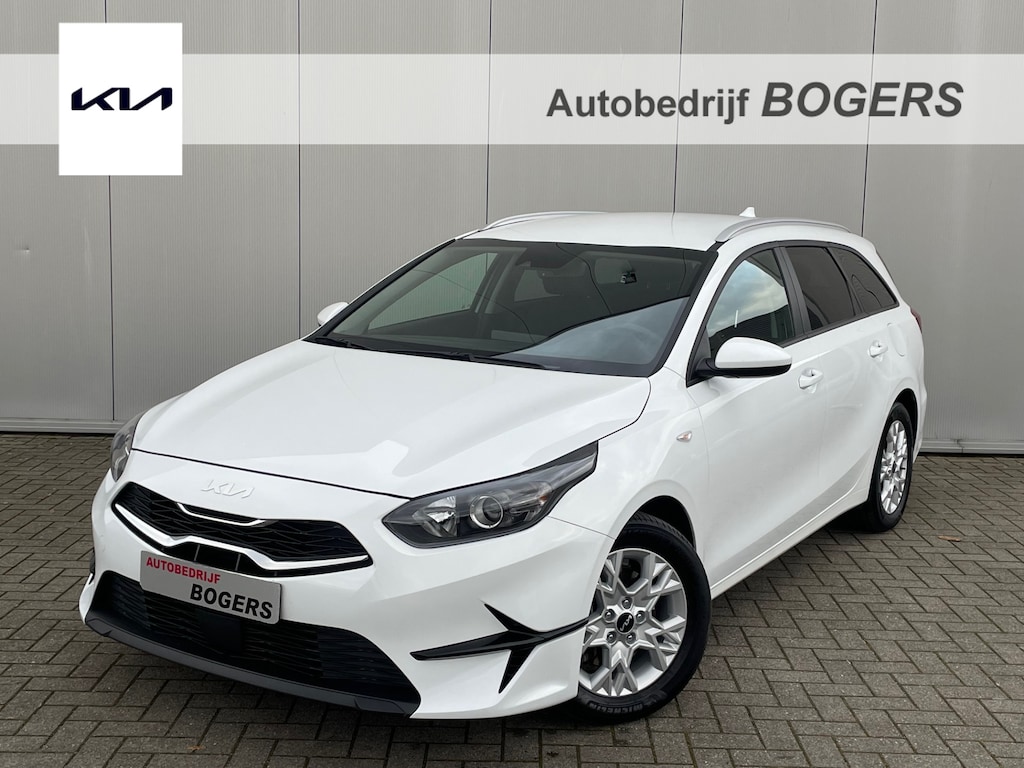 Kia Ceed Sportswagon 1.0 T-GDi 100 Pk DynamicLine Navigatie ( via Apple Carplay/Androidauto ), Cruise Control, Climate Control, 16"Lm, Achteruitrijcamera