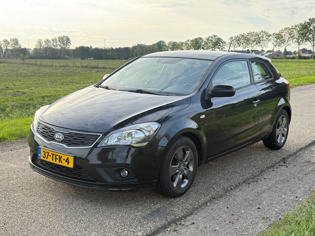 Kia ProCeed Pro_cee'd 1.4 CVVT Navigator Plus Pack Airco 5Drs APK 09-2027 NAP