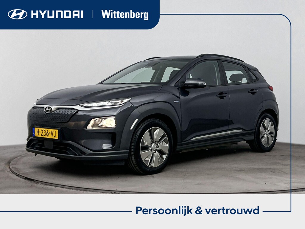 Hyundai Kona Electric EV Comfort 64 kWh | Soh 94% | Trekhaak | Camera | Navi | Adoptieve cruise control |