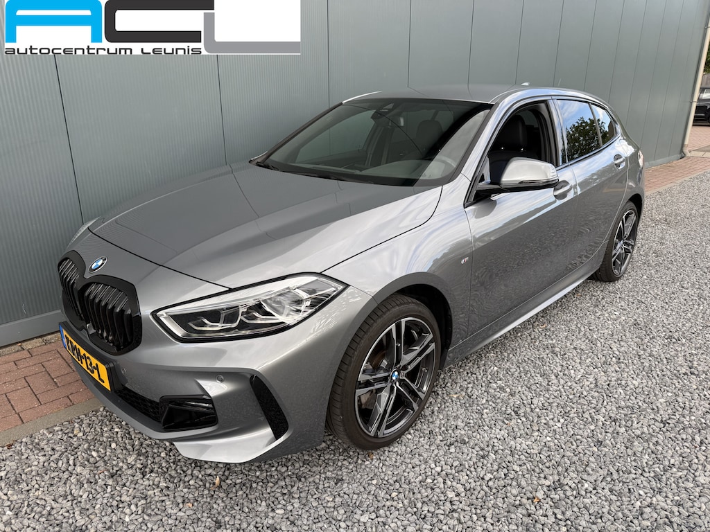 BMW 1-Serie 120i Automaat High Executive M-Sportpakket 5-drs