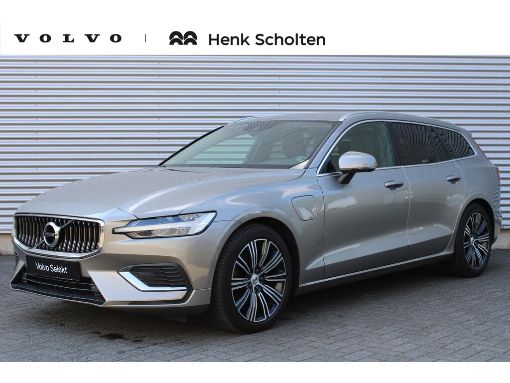 Volvo V60 2.0 T6 Recharge AWD Inscription Expression | Long Range | Lederen Bekleding | Comfortstoelen | Parkeersensoren Voor & Achter | Achteruitrijcamera | Adaptive Cruise Control | Pilot Assist | DAB | Stoelverwarming | Stuurverwarming | Lendensteun | Getint Glas Achter | BLIS | Elektrische Achterklep | Keyless Entry |