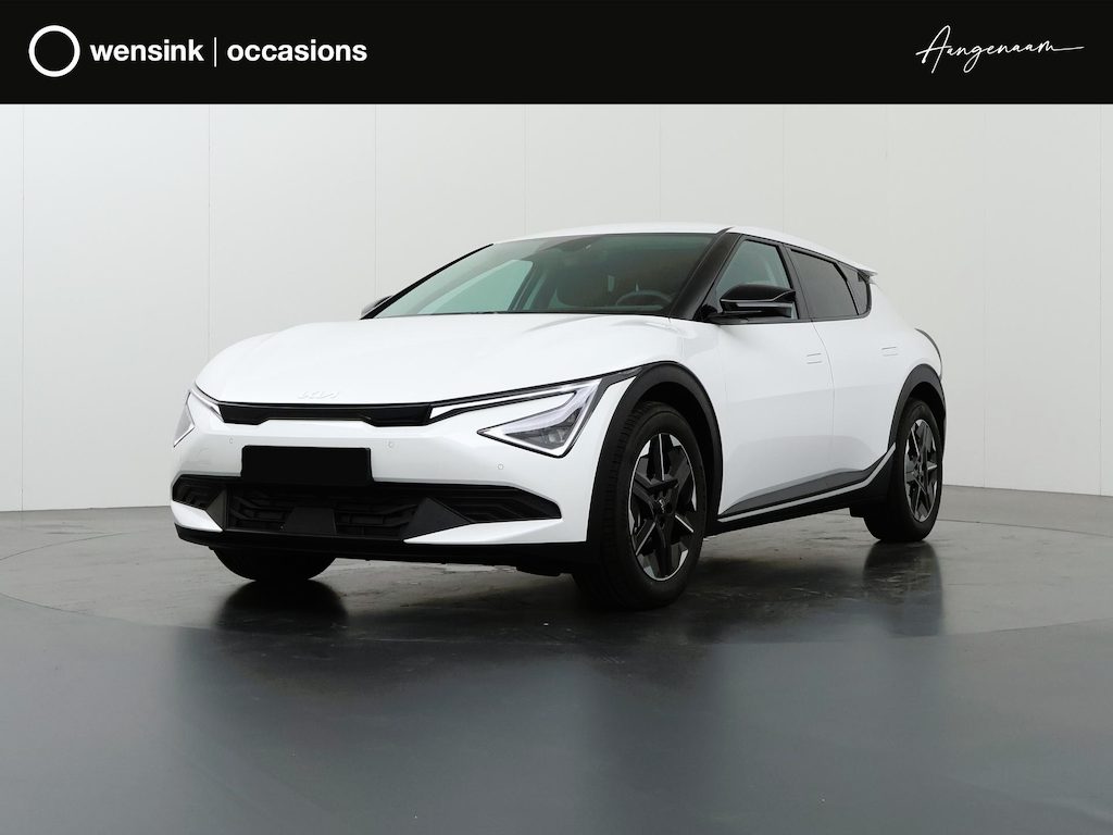 Kia EV6 Light Edition 63 kWh | Stoelverwarming | Adaptieve cruise control | Parkeersensoren | Stuurwiel verwarmd |