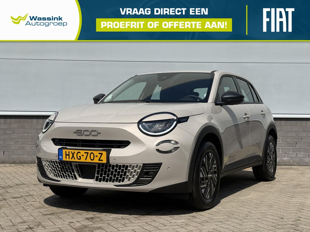 Fiat 600 Hybrid Turbo Charged 110pk Automaat Urban | Cruise Control | Carplay | Parkeersensoren | Camera |