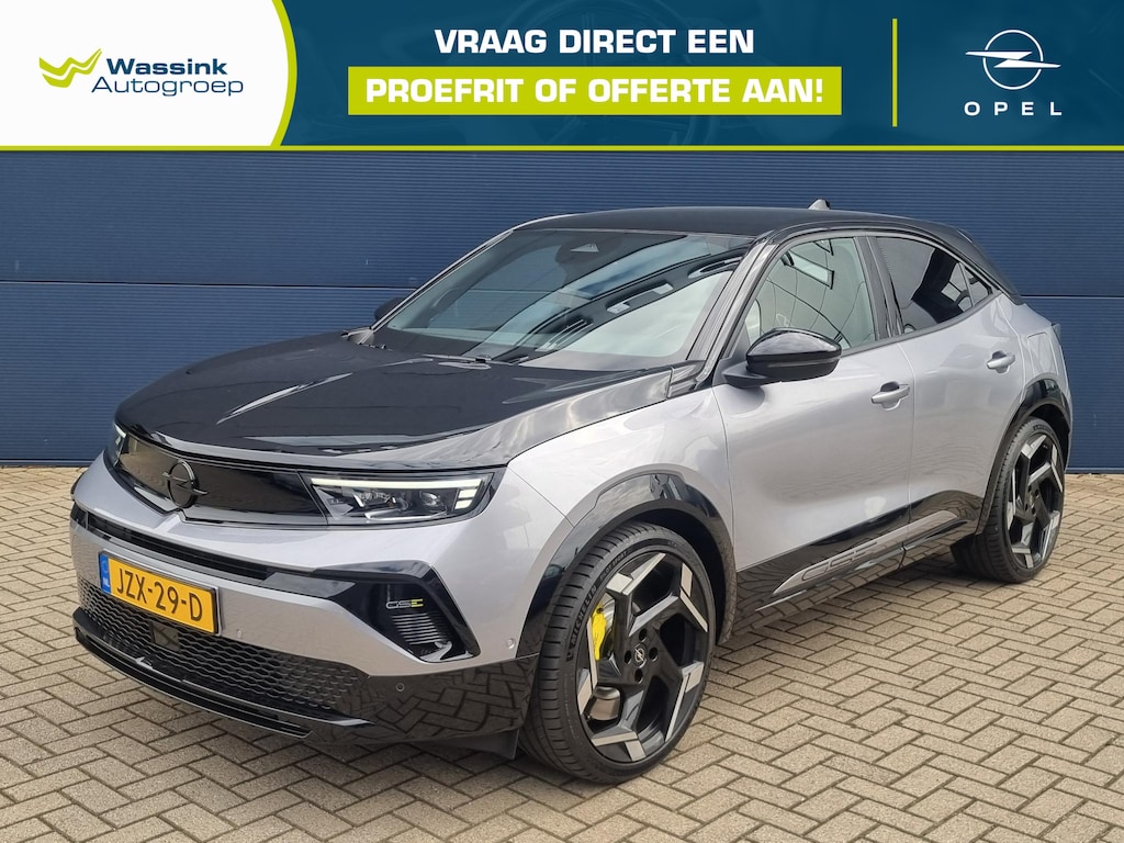 Opel Mokka-e Electric GSE 54 kWh 280 PK | Camera | Alcantara Bekleding | 20"Lichtmetalen Velgen | Apple Carplay | Stoel-/Stuurverwarming |