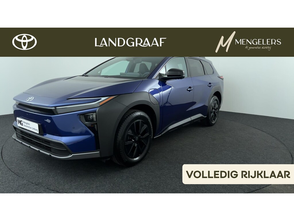 Toyota BZ4X Touring Executive AWD 75 kWh Genoemde prijs is exclusief metallic lak en kosten Rijklaarmaken. Vraag naar de speciale Aktiekorting in de showroom !!