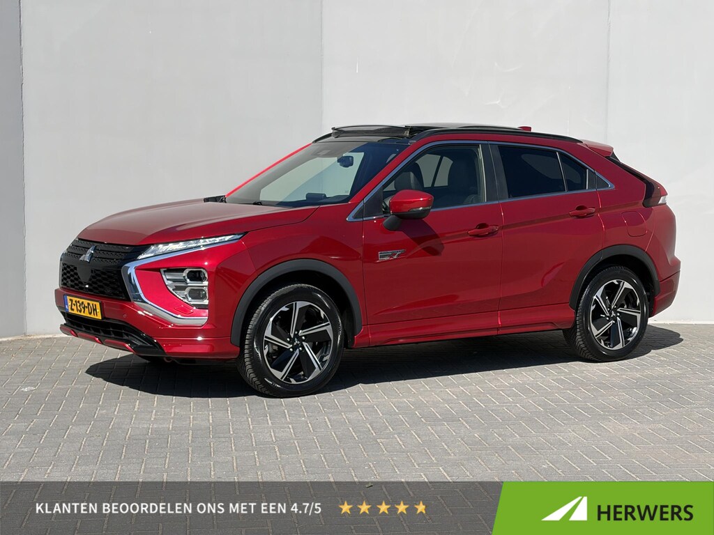 Mitsubishi Eclipse Cross 2.4 PHEV Instyle / Elektrisch schuif kantel dak / Achteruitrijcamera / 1500kg trekken / Adaptieve cruise control / Stoelverwarming voor en achter / Stuurverwarming / Navigatie