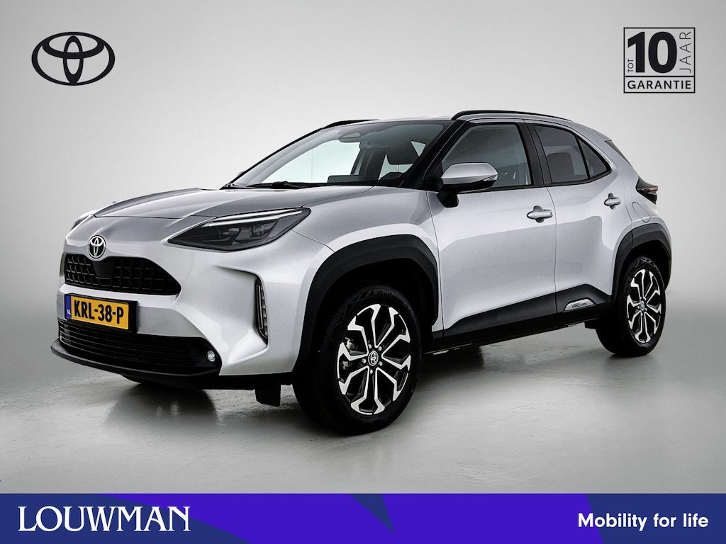 Toyota Yaris Cross 1.5 Hybrid 115 First Edition | BTW Voertuig | Stoel+stuurverwarming | Draadloze telefoonlader | Apple CarPlay/Android Auto | Cruise Control Adaptive | Achteruitrijcamera |