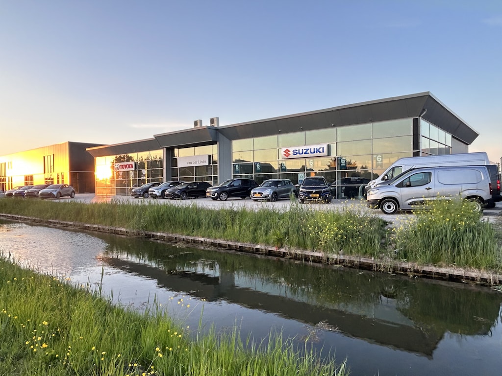 Suzuki Swift 1.2 Select Smart Hybrid ( Met € 2200 Premie) PDC achter Navi Ad Cruise Dode hoek detectie