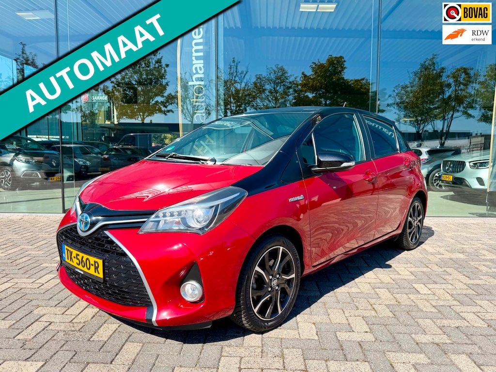 Toyota Yaris 1.5 Hybrid automaat Dynamic Bi-Tone, Navi, KeyLess, Camera