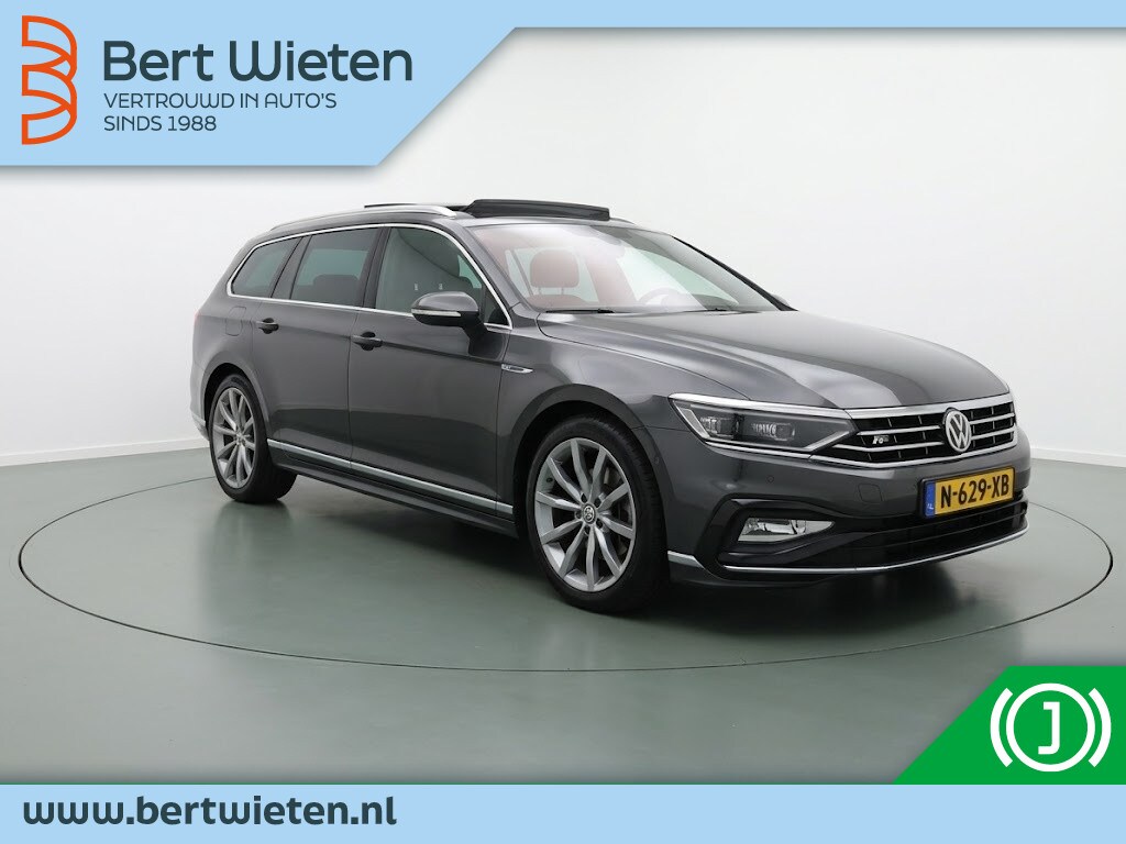 Volkswagen Passat Variant 1.5 TSI R-Line | Geen import | Panoramadak | Camera