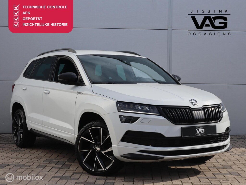 Skoda Karoq 1.5 TSI Sportline Automaat Trekhaak Canton Camera LED