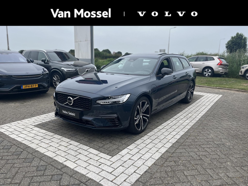Volvo V90 T8 Plug-in hybrid AWD Ultra Dark | Luchtvering | Bowers & Wilkins | Massagestoelen | Panoramadak | Trekhaak |