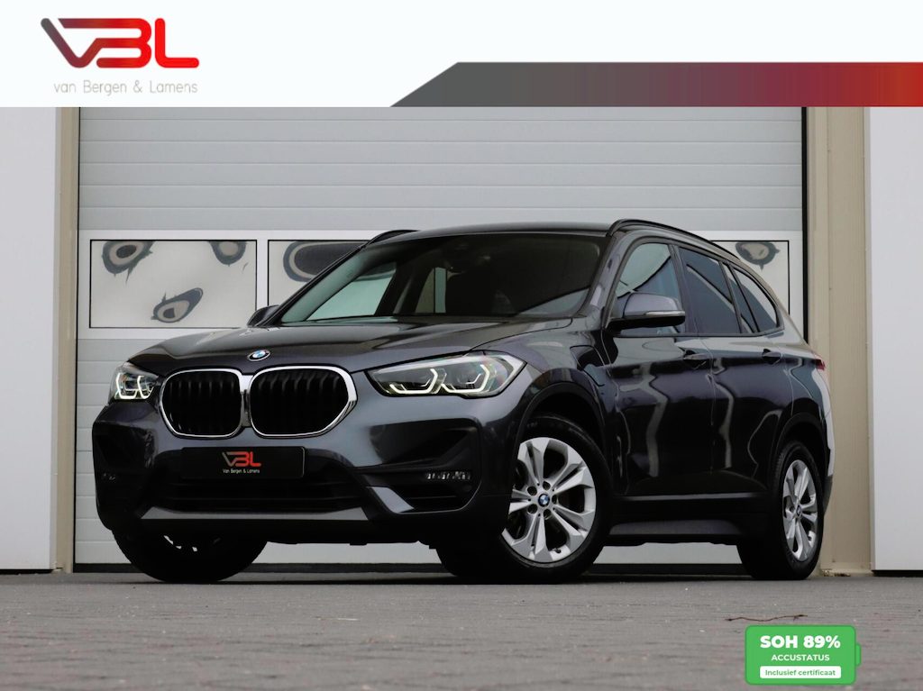 BMW X1 xDrive25e High Executive | Afneembare trekhaak | SOH 89%