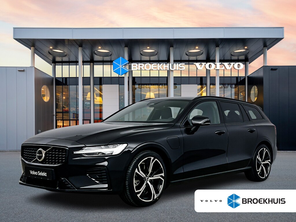 Volvo V60 T6 Recharge Plus Dark | 19" | Elektr. verst. Sporstoelen | Trekhaak | Getint Glas | Harman Kardon | Adaptieve Cruise | BLIS | Keyless | Stoel/Stuur/Achterbankverwarming
