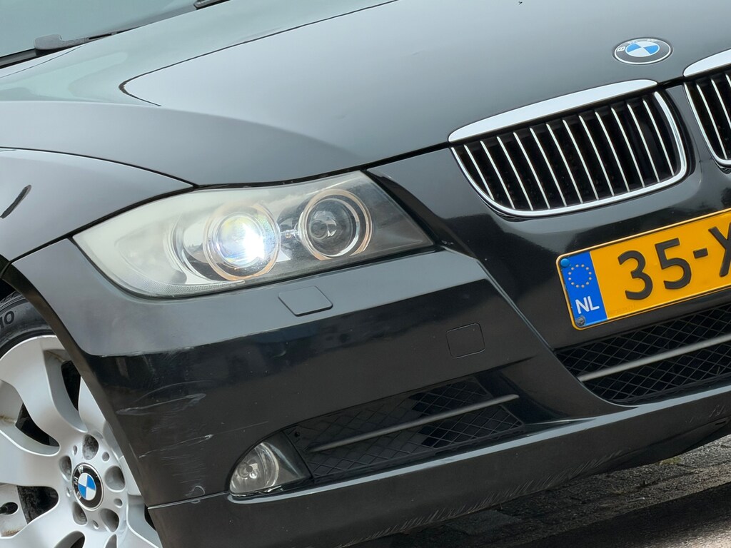 BMW 3-Serie Touring 325i High Executive | Black Sapphire Metallic | 6-Cilinder | Leder | Sportief & Keurig