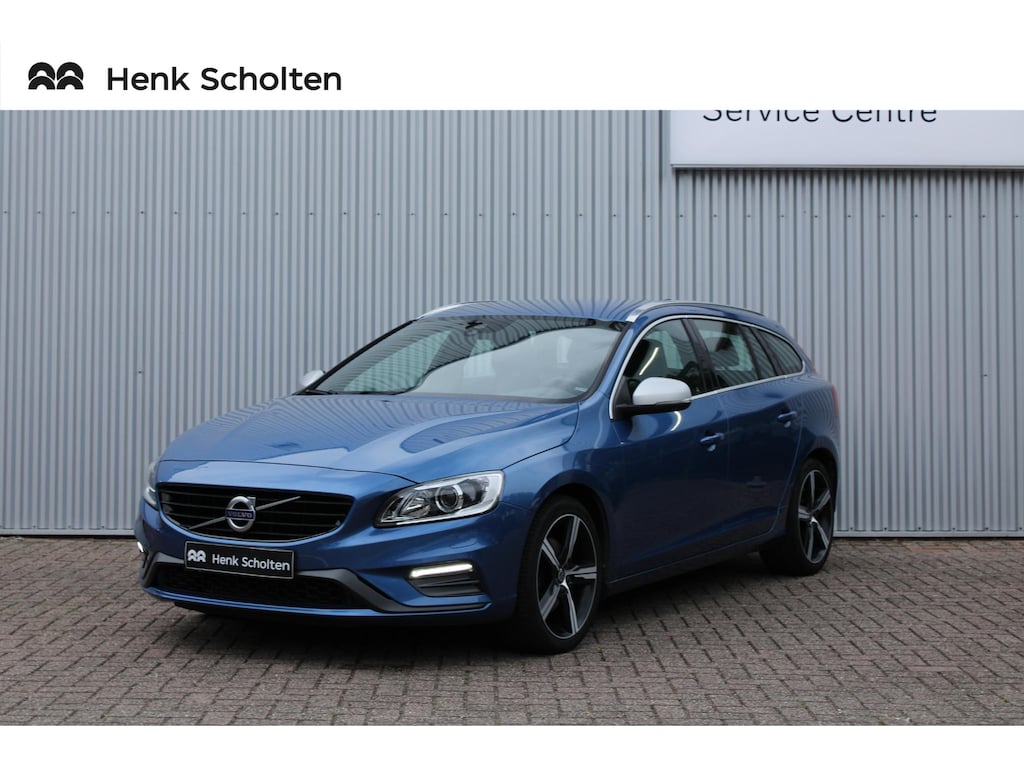 Volvo V60 T3 Automaat R Design | Standkachel | Stoelverwarming voorzijde | Parkeersensoren achter | Cruise Control | Bluetooth telefoonvoorbereiding