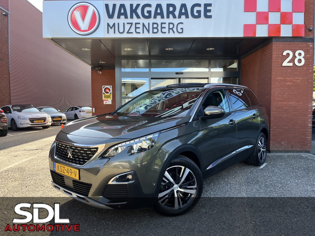 Peugeot 5008 1.6 Turbo Allure 181PK! // LEDER // ELEK.STOEL+GEHEUGEN // SCHUIF-KANTELDAK // CAMERA+SENSOREN // NAVI // STOELVERWARMING //