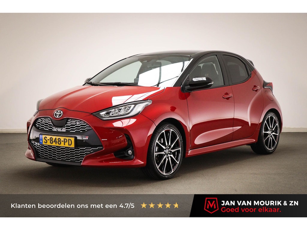 Toyota Yaris 1.5 Hybrid GR Sport | PREMIUM PACK | PANORAMADAK | HEAD UP | STUURVERWARMING