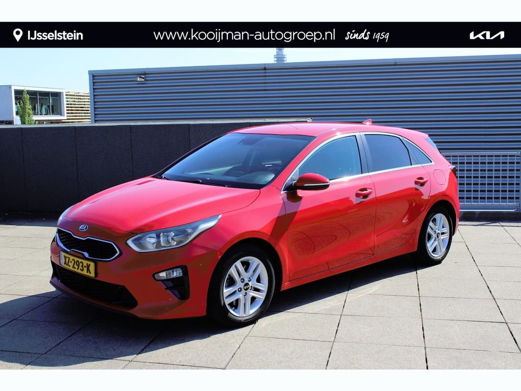 Kia Ceed 1.4 T-GDi DynamicPlusLine AUTOMAAT STOEL- STUURVERWARMING, EXTRA GETINT GLAS, NAVIGATIE