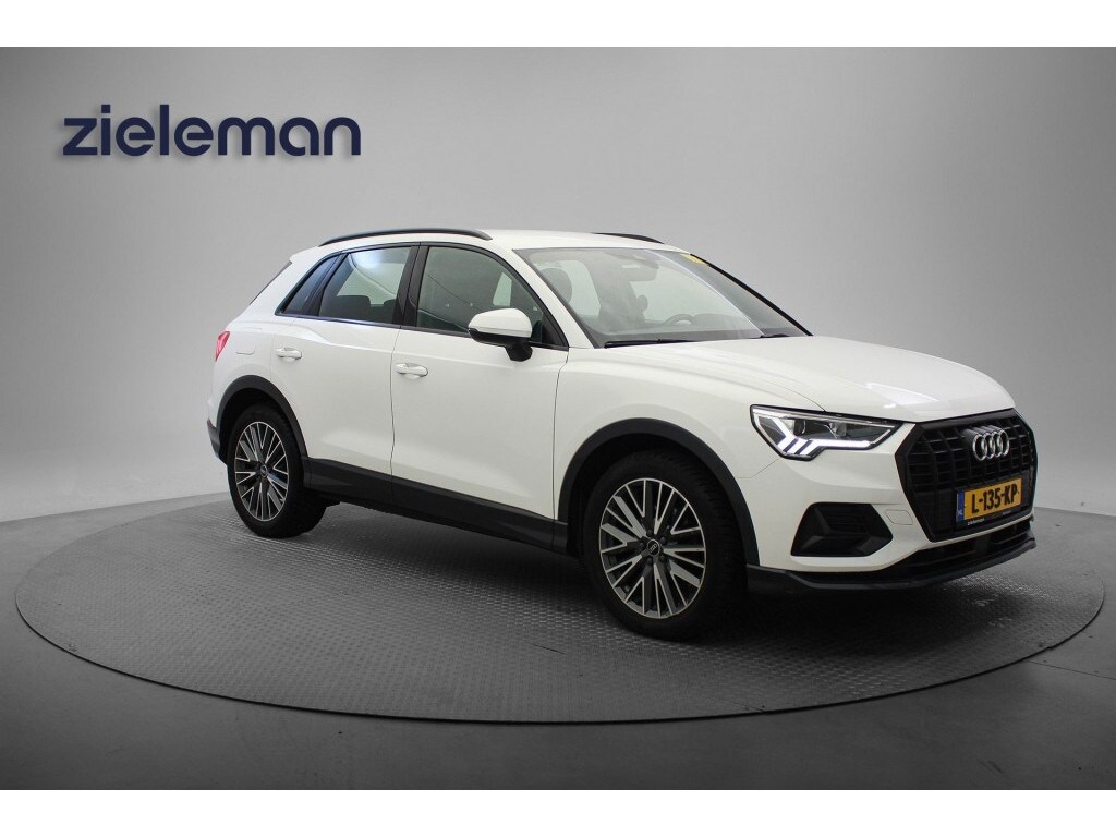 Audi Q3 35 TFSI Business Edition - Digitaal Cockpit, Carplay, Clima