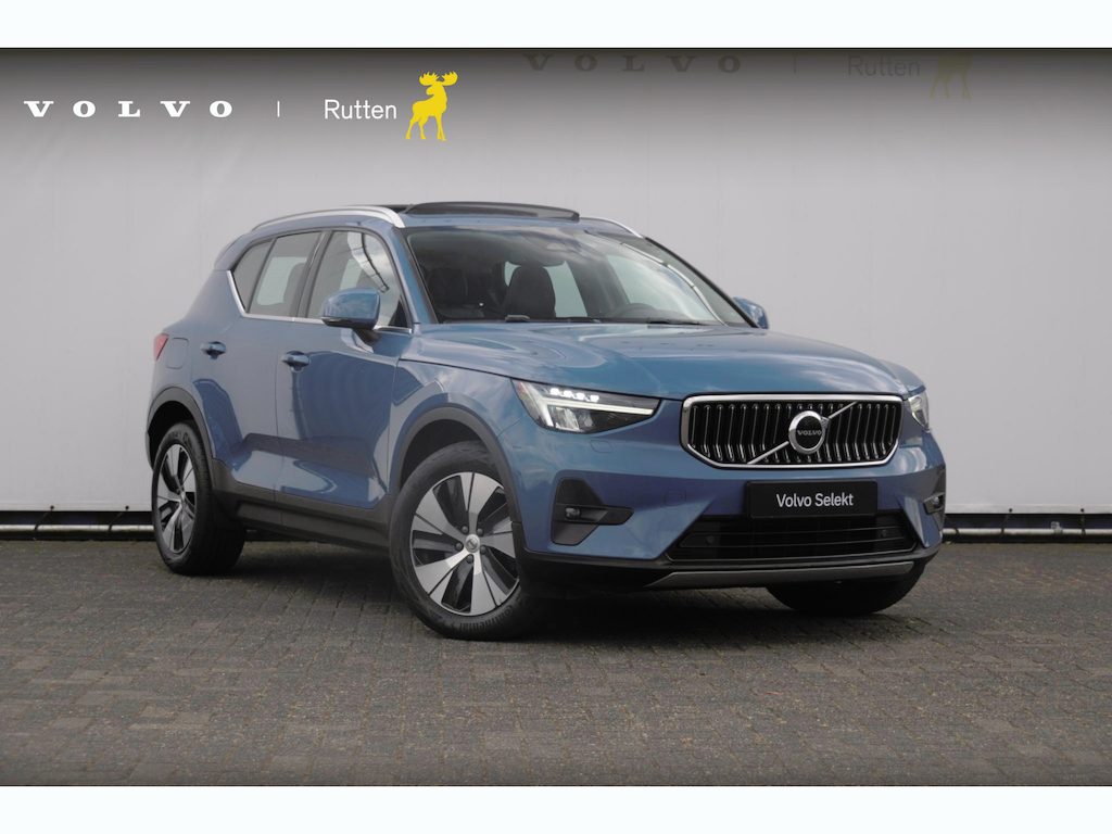 Volvo XC40 B3 177PK Automaat Ultimate Bright Elektrisch bedienbaar panoramadak / Cruise control / Achteruitrijcamera / Elektrisch bedienbare stoelen met geheugen / Stoel- en stuurverwarming / Elektrische achterklep / Harman Kardon