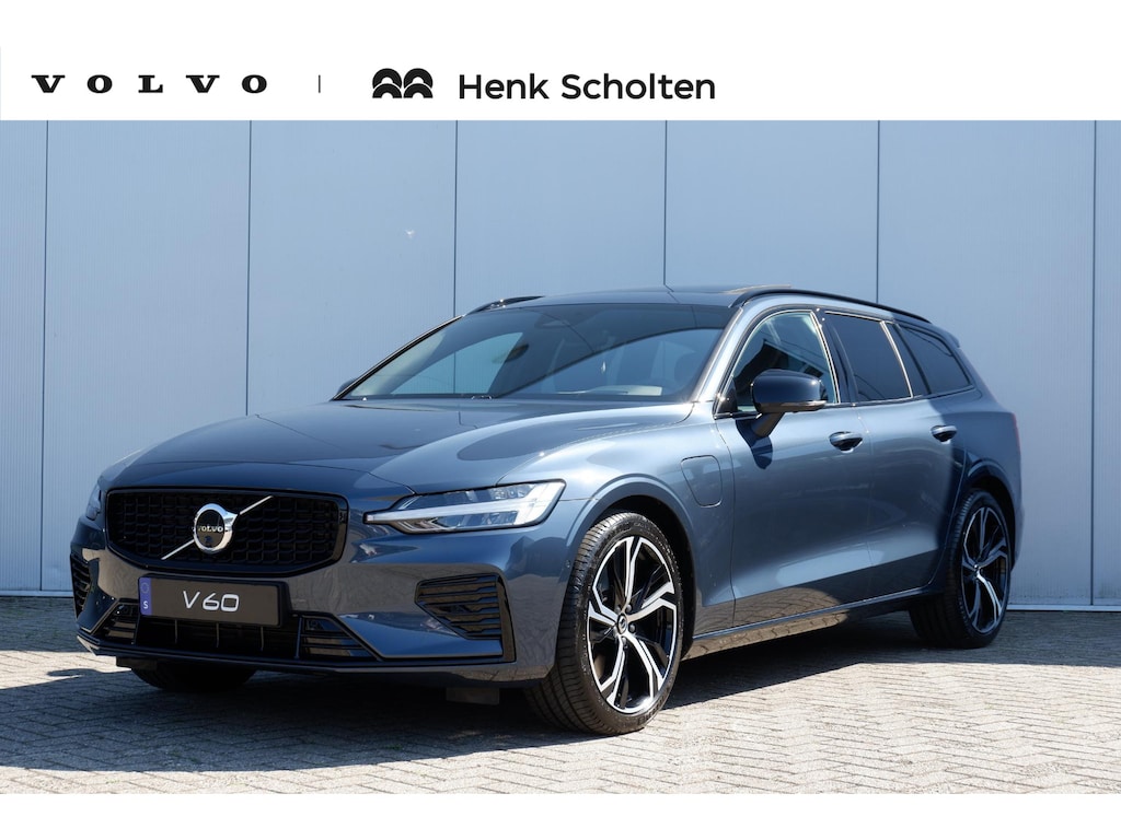 Volvo V60 Plus Dark Nappa Leder | 19 inch Lichtmetalen velgen | Head-up Display | Harman Kardon audio | Panoramadak | 360 graden camera | Adaptieve Cruise Control | BLIS Dodehoekdetectie