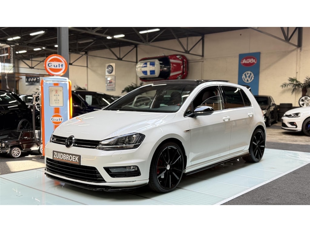 Volkswagen Golf 1.4 TSI DSG | R-Line | Pano | Akra | Maxton |