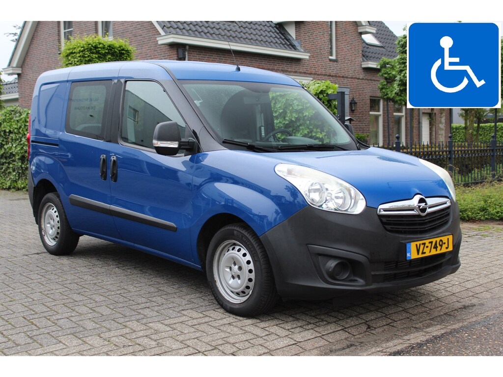 Opel Combo 1.6 CDTi 90PK E5 Rolstoelauto zelfrijder Spacedrive ministuur B&S ombouw
