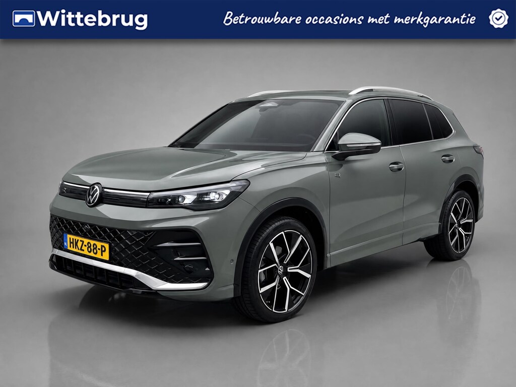 Volkswagen Tiguan 1.5 eTSI R-Line Business / Pano / 360 Camara / Harman-kardon / Head-up / Zwenkhaak / Dodehoek herkenning /