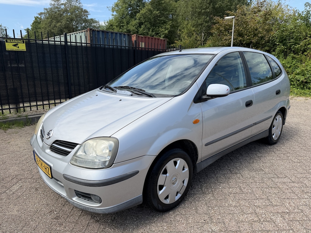 Nissan Almera Tino 1.8 Visia