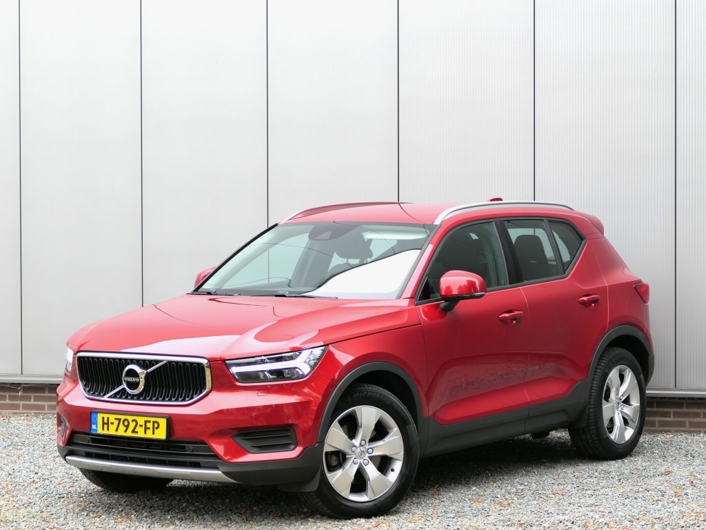 Volvo XC40 T4 Momentum Pro 12 MND garantie / Pilot assist / Trekhaak / BLIS