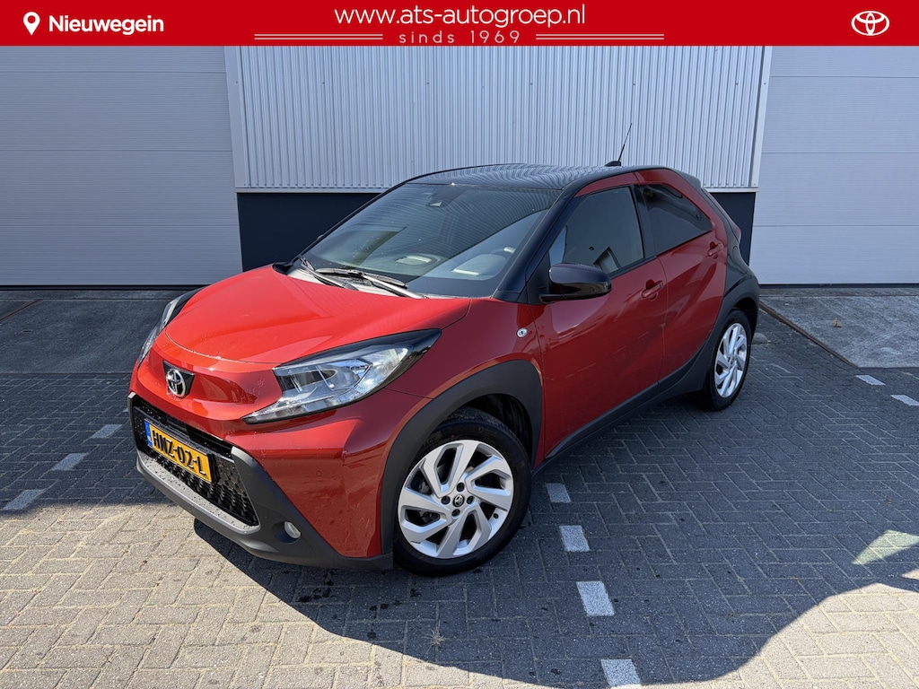 Toyota Aygo X 1.0 VVT-i S-CVT Envy Special Automaat, 25.000 Km, Parkeersensoren voor en achter.