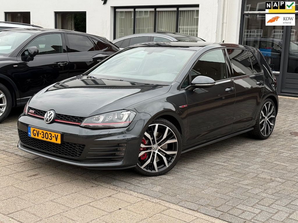 Volkswagen Golf 2.0 TSI GTI Performance, NAP,Panoramadak,Stoelverwarming, Leder,19 Inch.L.M.Velgen