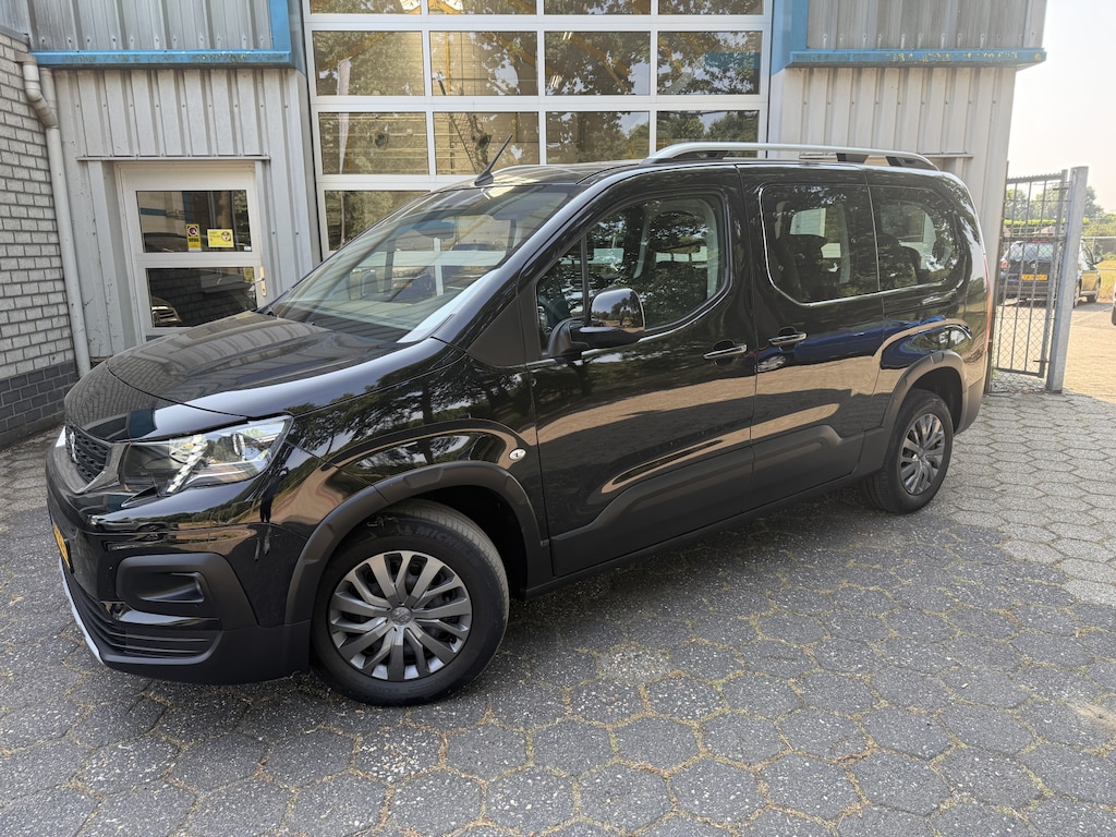 Peugeot Rifter Long 1.2 Puretech Long Allure 7p. / Carplay