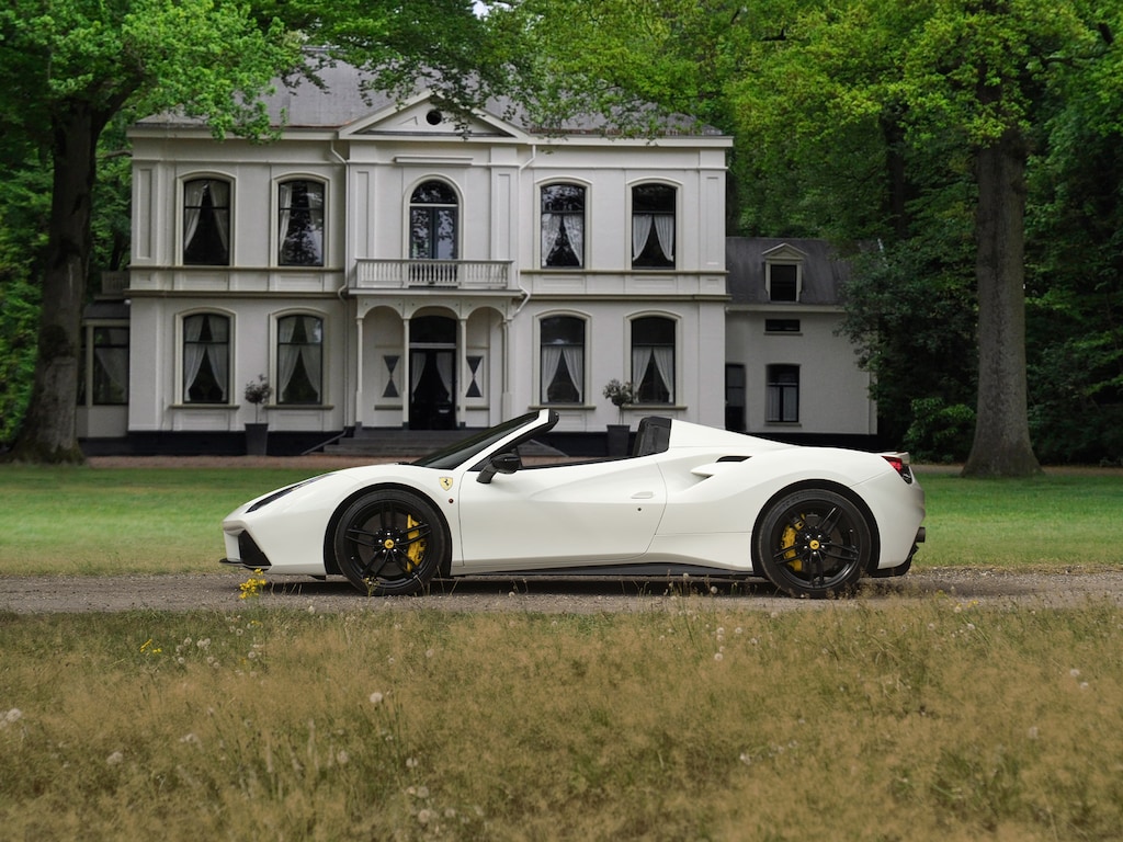 Ferrari 488 3.9 Spider HELE | Front-lift | Racing Seats | Pass. display