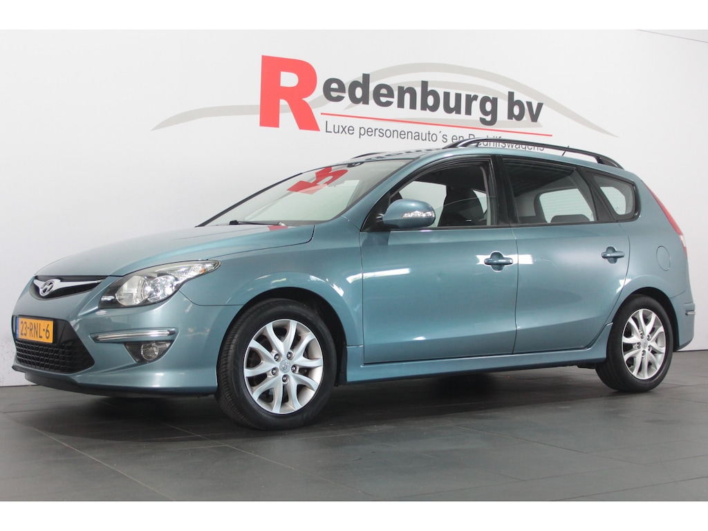Hyundai i30 CW 1.6i i-Motion - Airco / Cruise / Stuurbed.