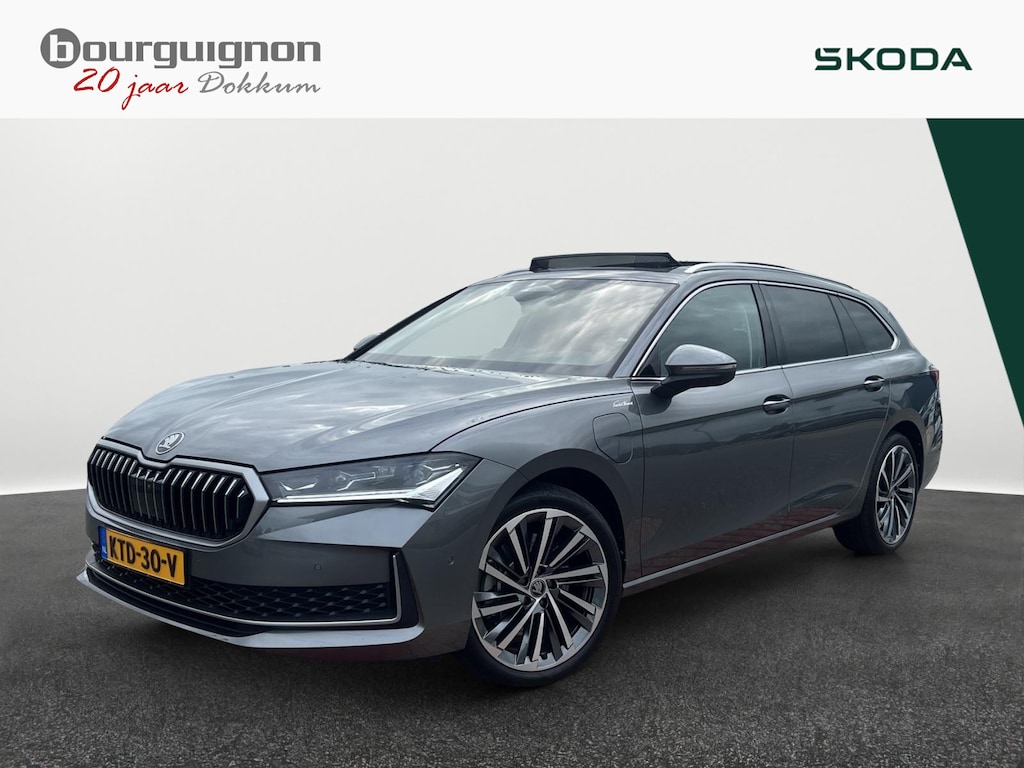 Skoda Superb Combi 1.5 TSI PHEV L & K | Trekhaak | 5 jaar | 204Pk | Pano Dak | Leder | Massage | Canton Sound |