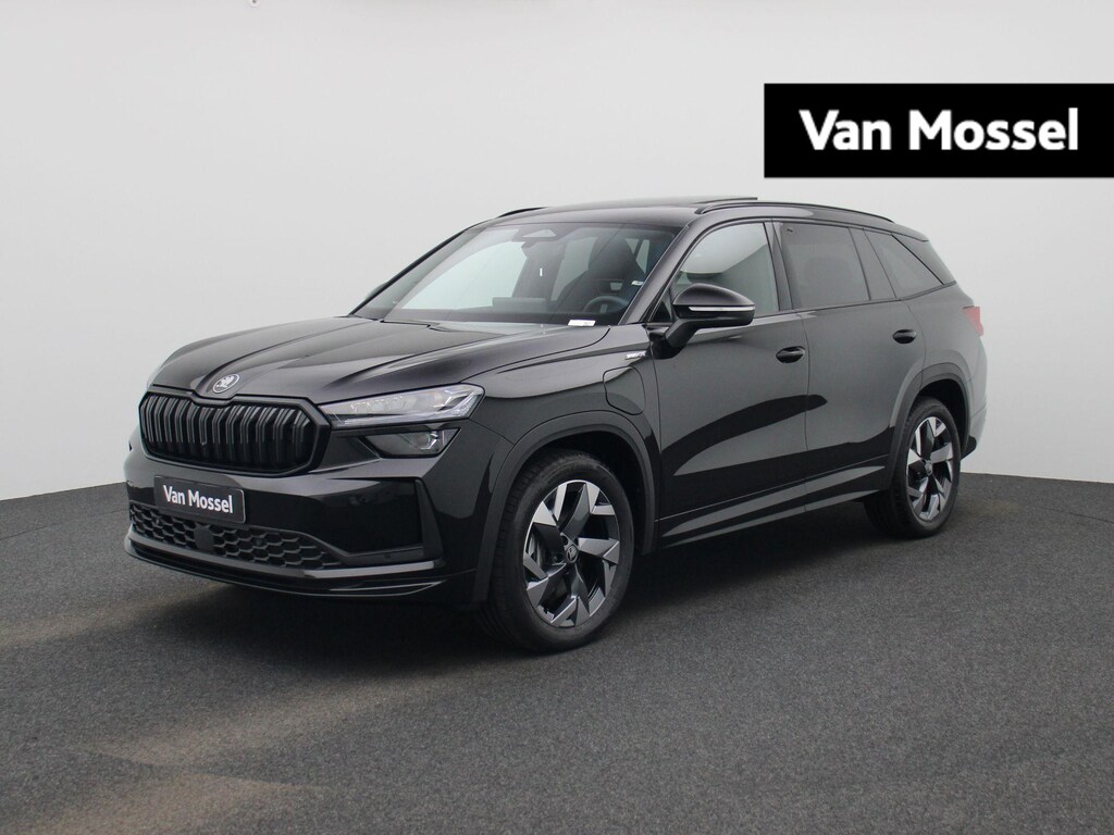 Skoda Kodiaq 1.5 TSI PHEV Sportline Business 204PK | Automaat | Matrix LED Koplampen | Panoramisch schuif/kanteldak | Navigatie | Apple Carplay/Android Auto | Keyless Entry | Achteruitrijcamera | Climate Control | Adaptive Cruise Control | Parkeersensoren | Elektrische achterklep | Privacy Glass | Stoelverwarming | Lichtmetalen velgen | €2000 inruilpremie | Direct leverbaar! |