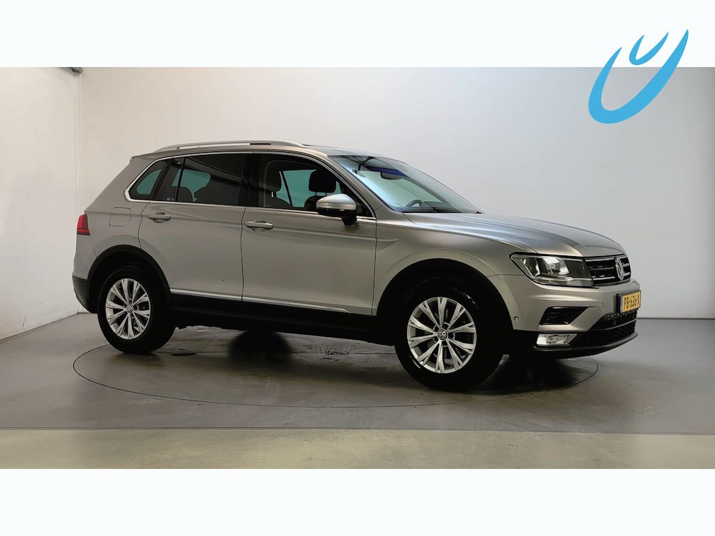 Volkswagen Tiguan 1.4 TSI 150pk DSG ACT Comfortline Business Panoramadak Navigatie Alcantara Stoelverwarming
