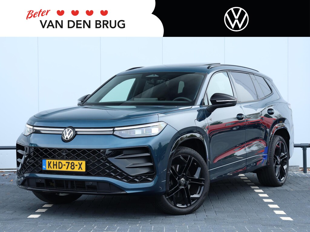 Volkswagen Tayron R-Line Edition 1.5 eHybrid 204 PK | Panoramadak | Black Style | Head Up Display | 360 Camera | Trekhaak | Stoel- en stuurverwarming