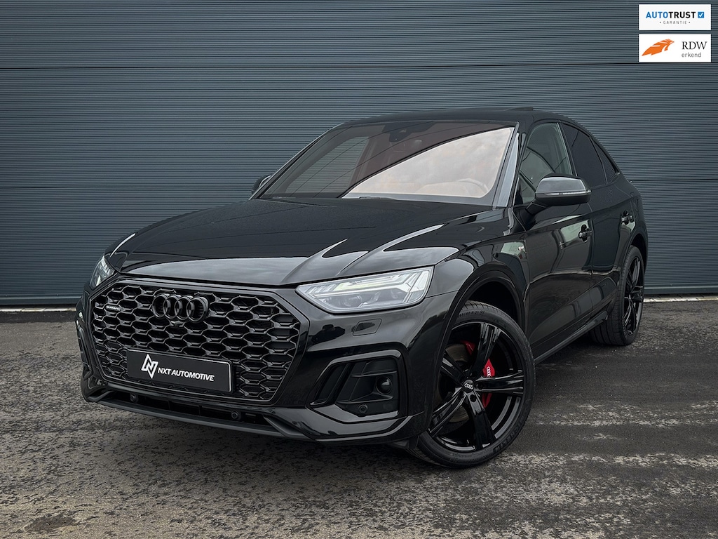 Audi Q5 Sportback Audi Q5 Sportback 55 TFSI e quattro S-line Competition, Pano, Stoelverwarming, Carplay, 21'' velgen