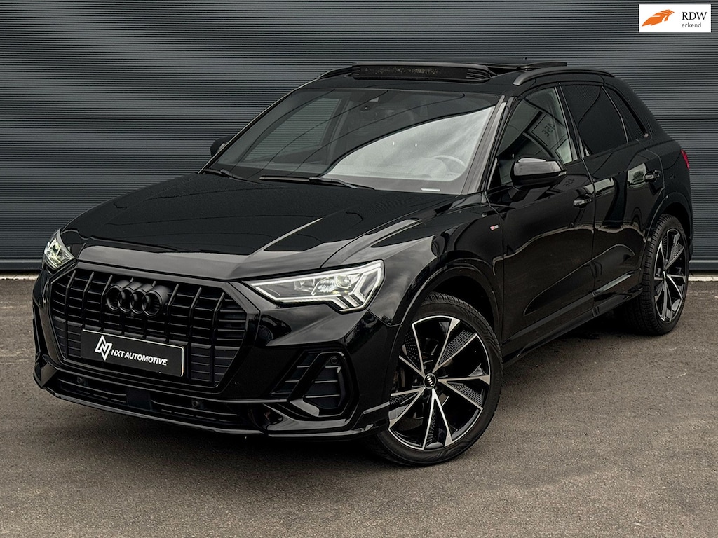 Audi Q3 45 TFSI 2.0 Quattro S-Line, Pano, ACC, Matrix, Sfeer, Elek. Stoelen